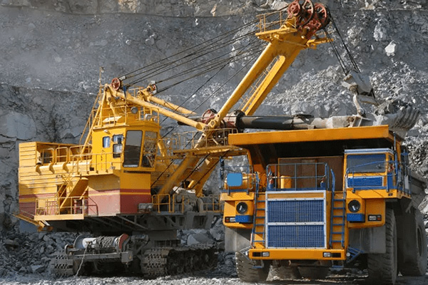 Construction & Mining Equipment