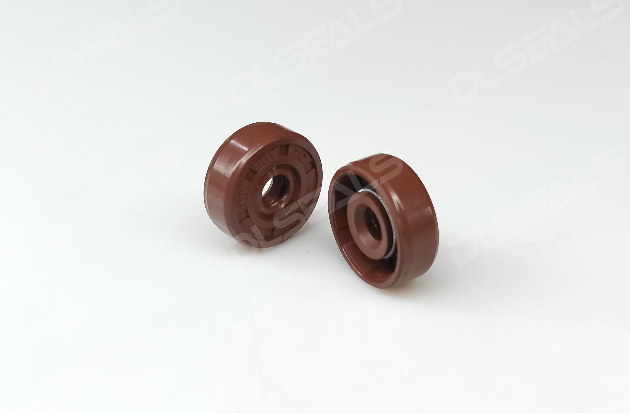 High temperature and high pressure compressor seal ring