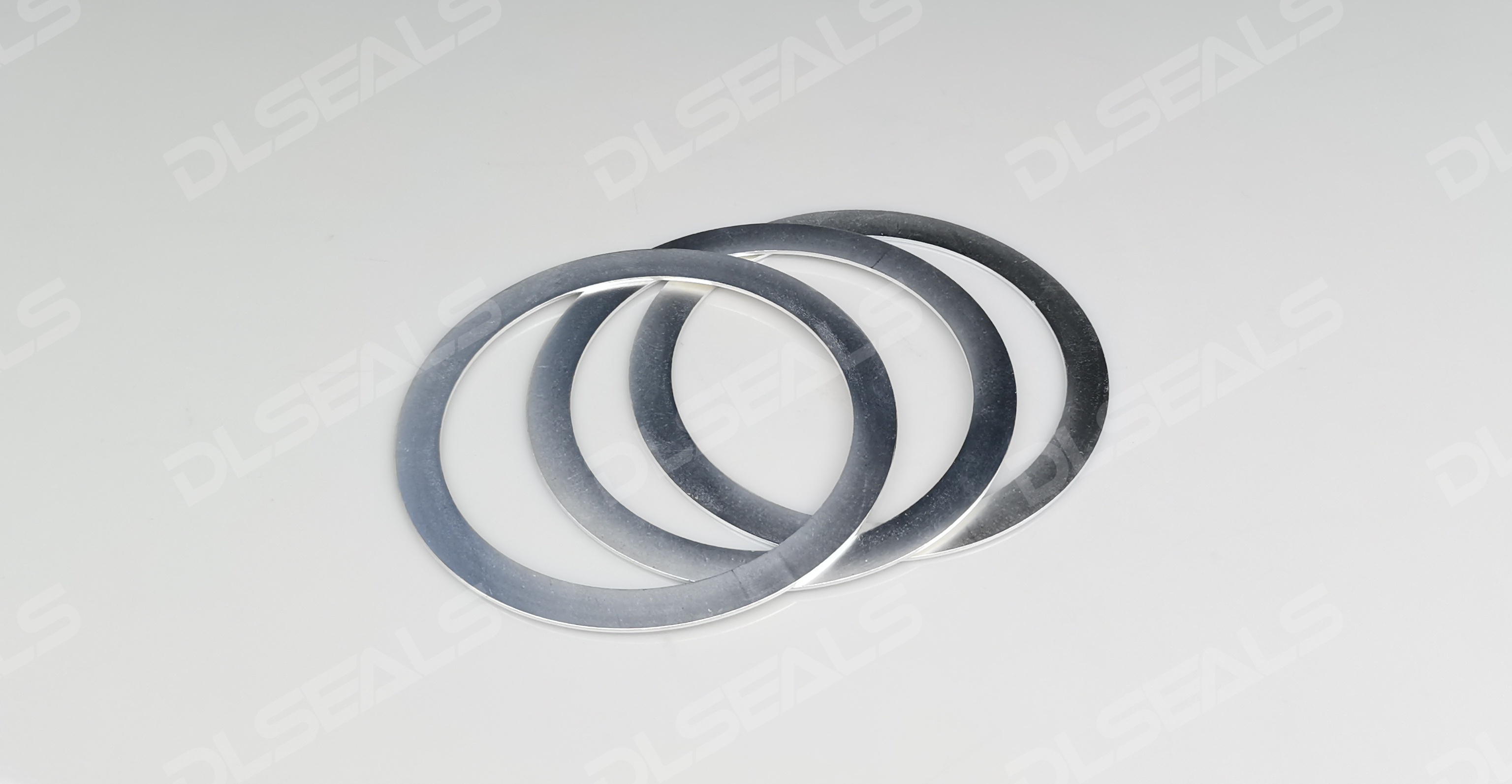 Nuacht - Leicneáin miotail: ábhair, dearadh agus feidhmeanna, image size:3072x1594